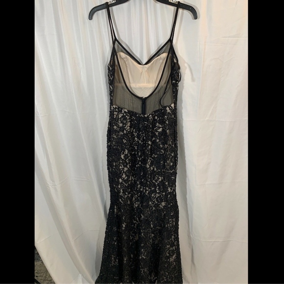 NEW Xscape‎ Lace Embroidered Slipdress Gown in Black/Nude [SZ 8 ] - Picture 6 of 8